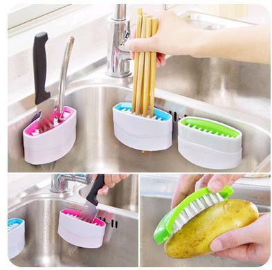 What is a cutlery cleaning brush made of?