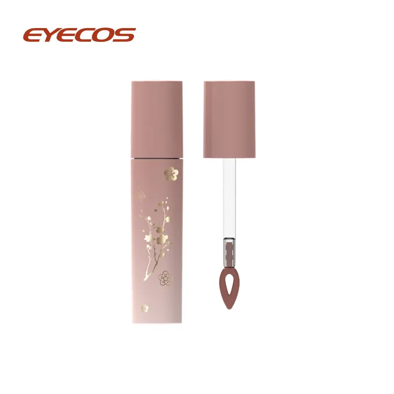 How to use lip gloss